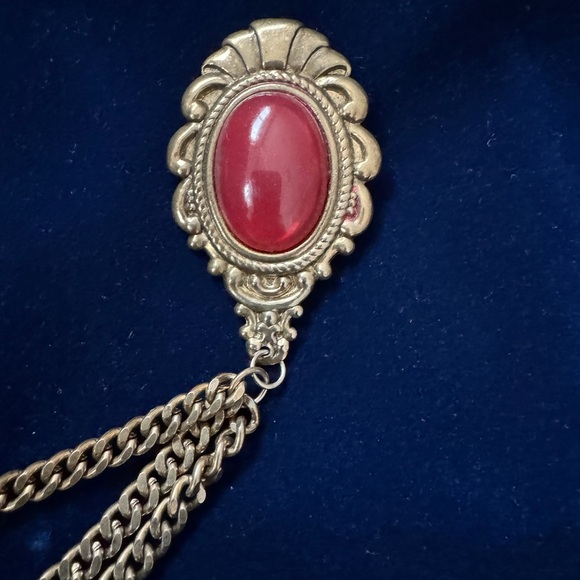 Vintage Gold and Red Vintage Brooch with Chains - Picture 3 of 5